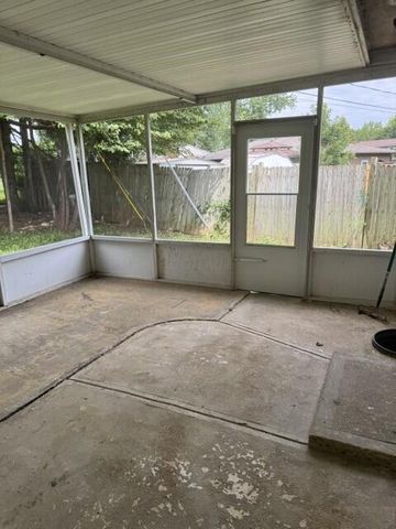 1914 Walden Drive, Columbus, OH 43229