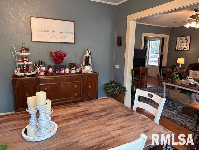 1 JONES Place, Jacksonville, IL 62650