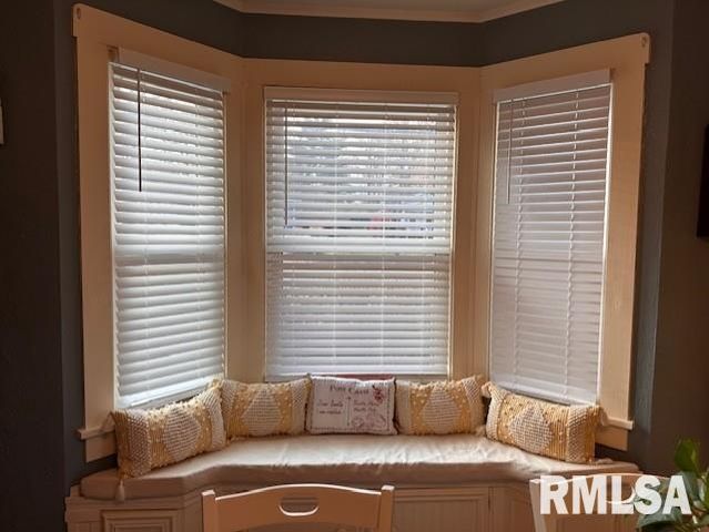 1 JONES Place, Jacksonville, IL 62650