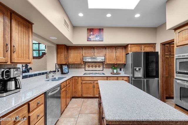 5631 E Sutler Lane, Tucson, AZ 85712