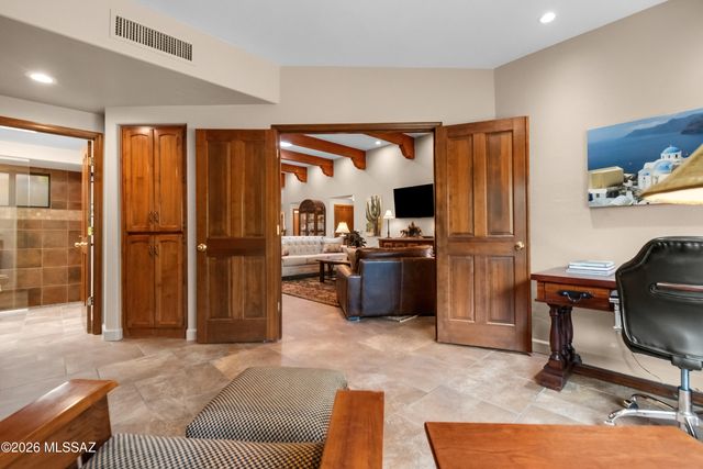 5631 E Sutler Lane, Tucson, AZ 85712