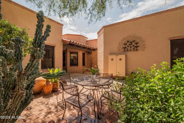 5631 E Sutler Lane, Tucson, AZ 85712