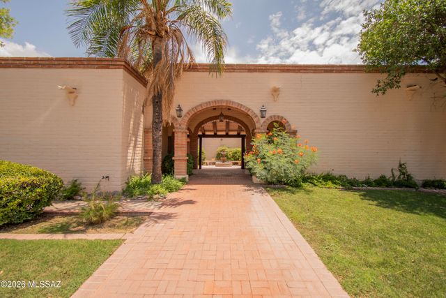5631 E Sutler Lane, Tucson, AZ 85712