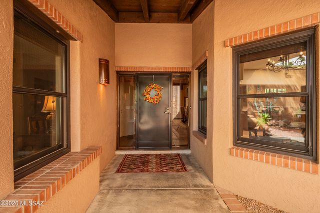 5631 E Sutler Lane, Tucson, AZ 85712