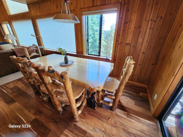 281 Bloods Ridge Rd, Bear Valley, CA 95223