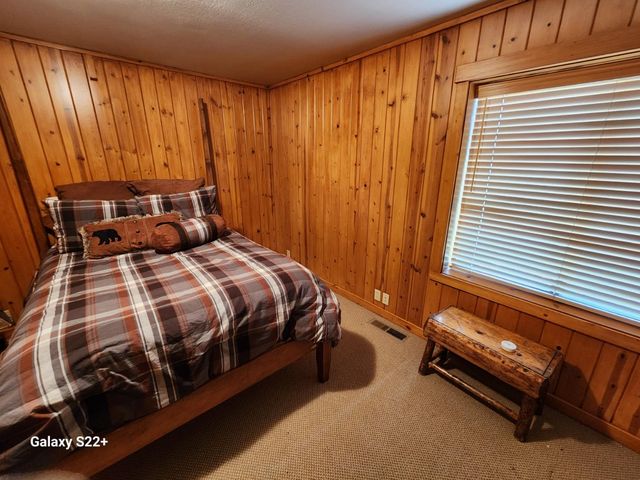 281 Bloods Ridge Rd, Bear Valley, CA 95223