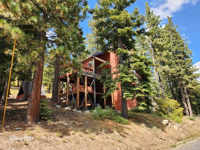 281 Bloods Ridge Rd, Bear Valley, CA 95223