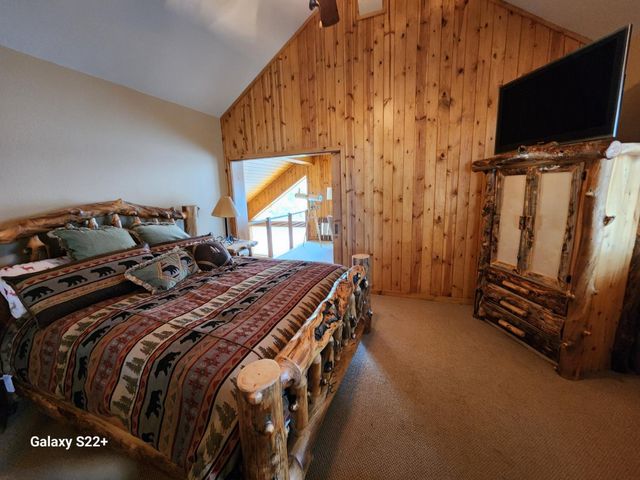 281 Bloods Ridge Rd, Bear Valley, CA 95223