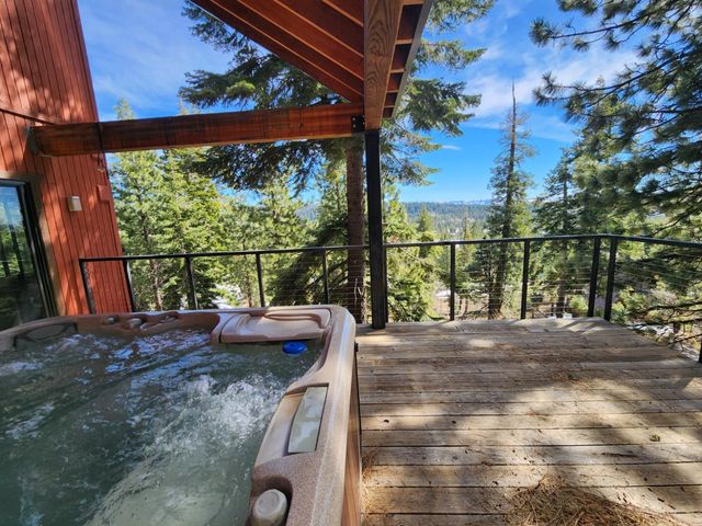 281 Bloods Ridge Rd, Bear Valley, CA 95223