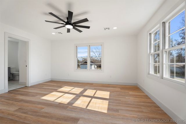 1505 East Street SW, Miami, OK 74354