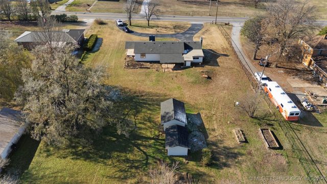 1505 East Street SW, Miami, OK 74354