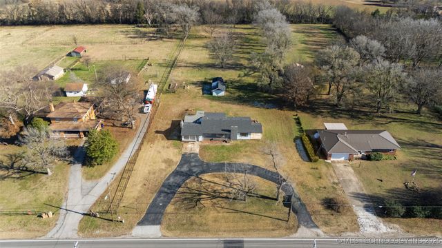 1505 East Street SW, Miami, OK 74354