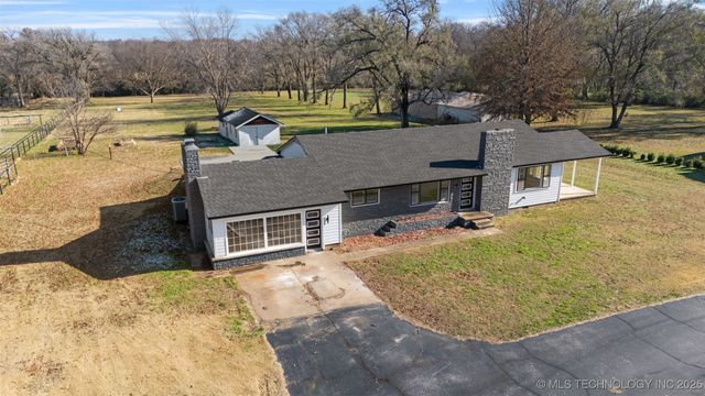 1505 East Street SW, Miami, OK 74354