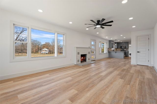 1505 East Street SW, Miami, OK 74354