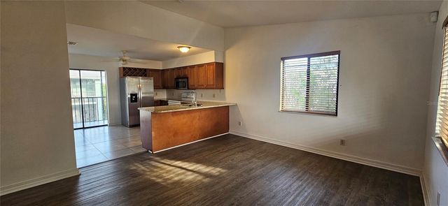 4904 VINCENNES COURT 209, Cape Coral, FL 33904