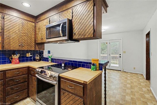 270 Oakland Avenue, Mocksville, NC 27028