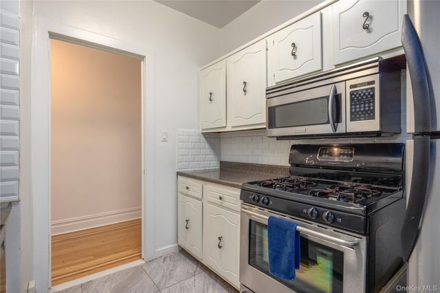 60 W Broad Street 1G, Mount Vernon, NY 10552