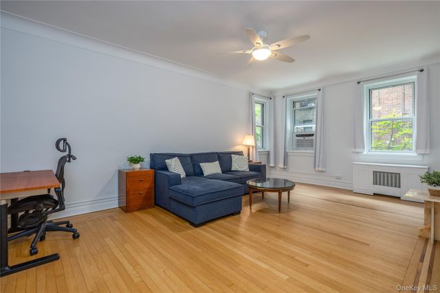 60 W Broad Street 1G, Mount Vernon, NY 10552