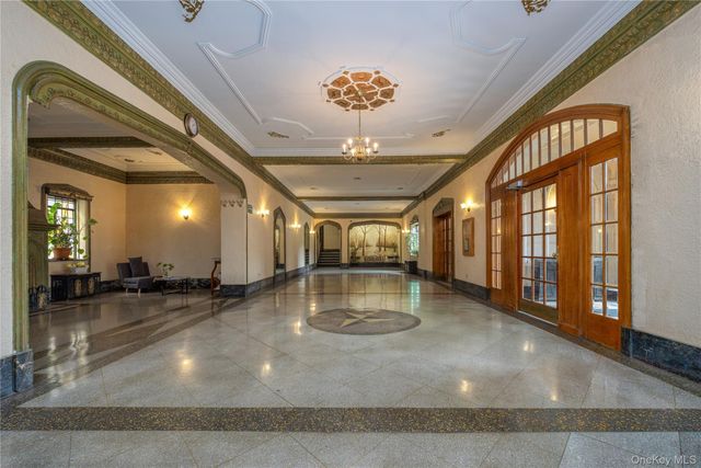60 W Broad Street 1G, Mount Vernon, NY 10552