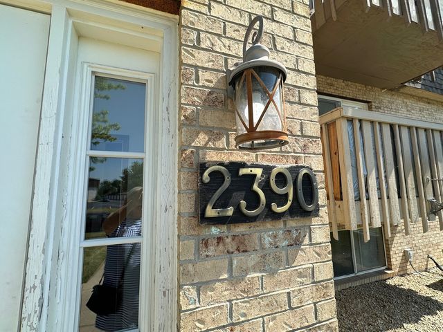 2390 Bicentennial Avenue 4, Crest Hill, IL 60403