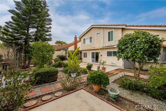 1 Red Oak, Pomona, CA 91766