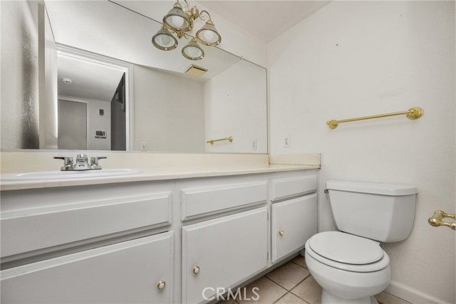 1 Red Oak, Pomona, CA 91766