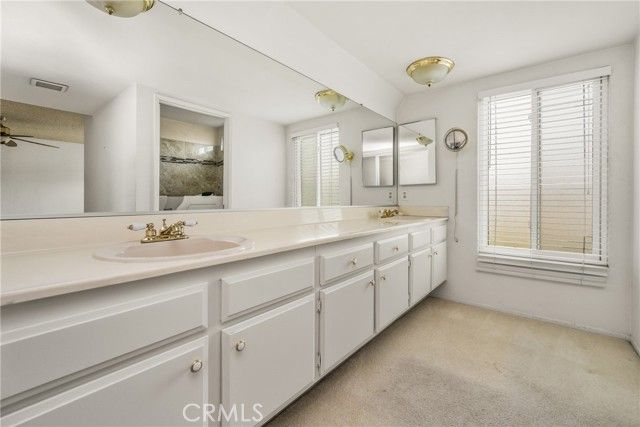 1 Red Oak, Pomona, CA 91766