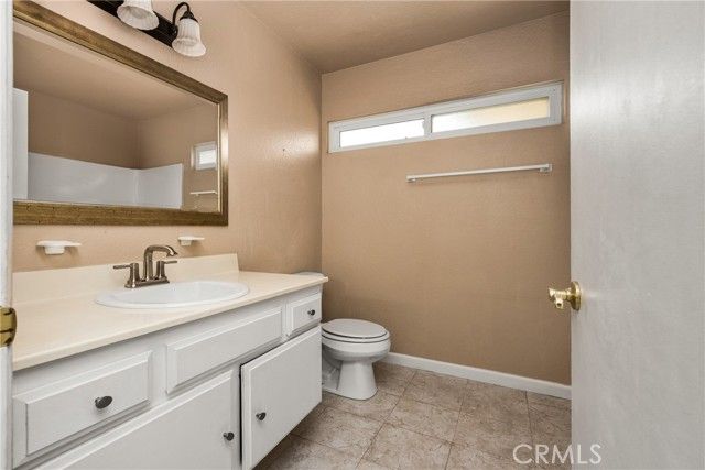 1 Red Oak, Pomona, CA 91766