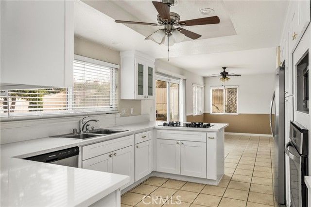 1 Red Oak, Pomona, CA 91766