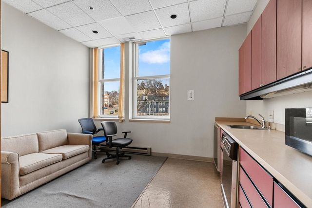 92 High Street T31, Medford, MA 02155