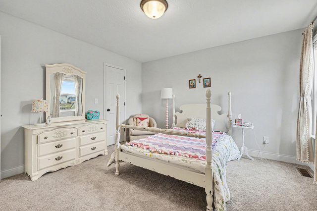 259 Chardonnay Valley, Walton, KY 41094