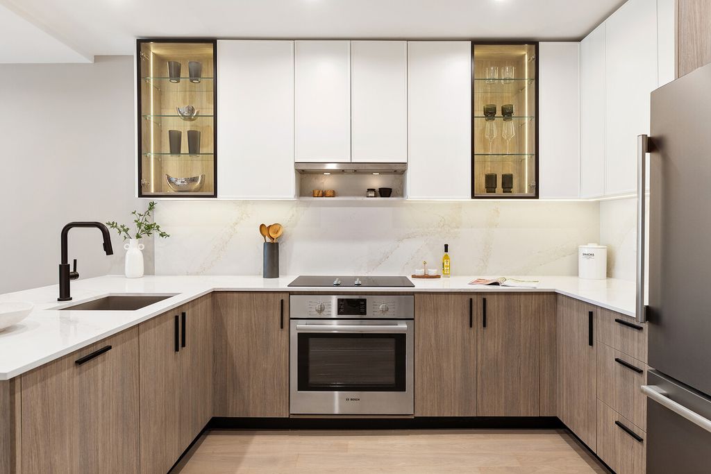 2523 Newtown Ave Apt 4E, New York City, NY 11102