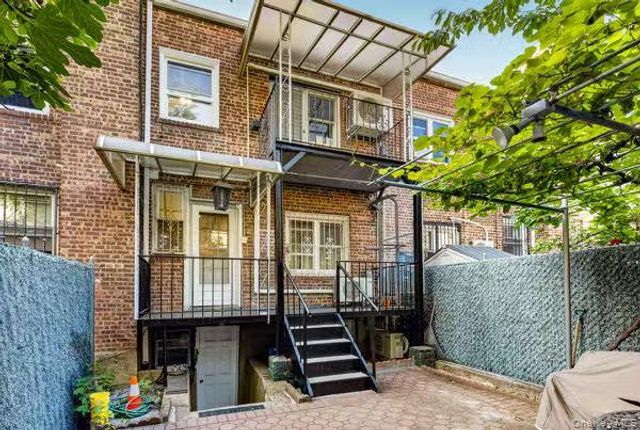 102-08 62nd Road, Forest Hills, NY 11375
