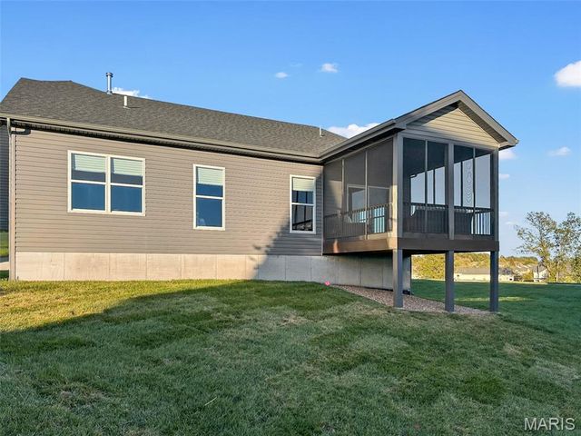 127 Columbia Meadows Lane, O'fallon, MO 63366