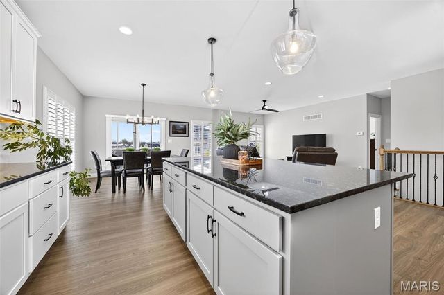 127 Columbia Meadows Lane, O'fallon, MO 63366