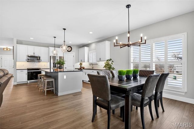 127 Columbia Meadows Lane, O'fallon, MO 63366