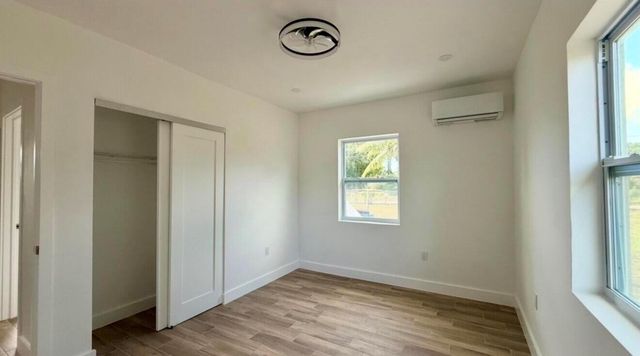 24 SW 10th Avenue, Delray Beach, FL 33444