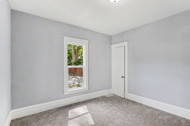 1117 Mills Street, Kalamazoo, MI 49001