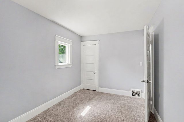 1117 Mills Street, Kalamazoo, MI 49001