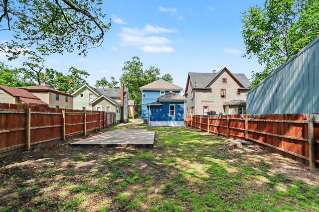 1117 Mills Street, Kalamazoo, MI 49001