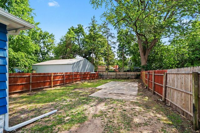 1117 Mills Street, Kalamazoo, MI 49001