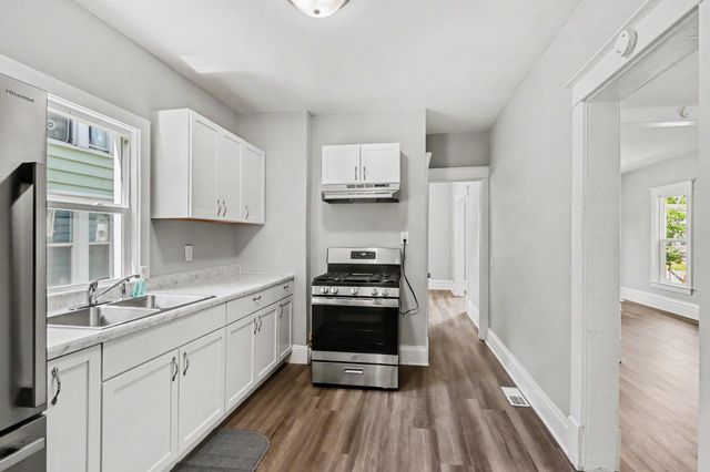 1117 Mills Street, Kalamazoo, MI 49001