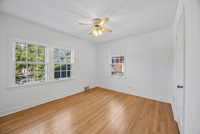 241 Southcote Road, Riverside, IL 60546