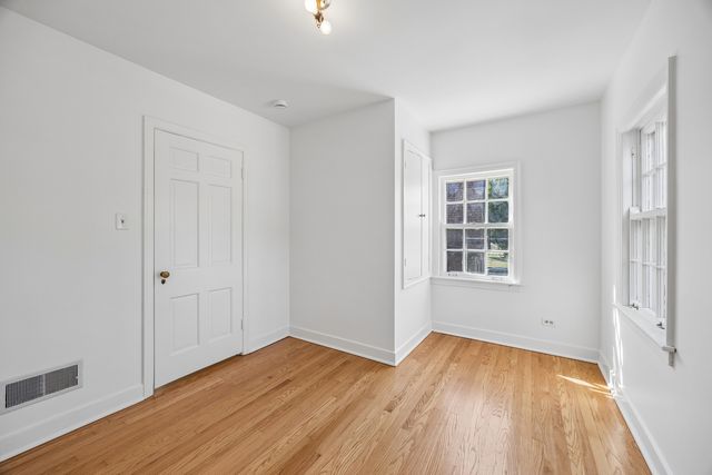 241 Southcote Road, Riverside, IL 60546