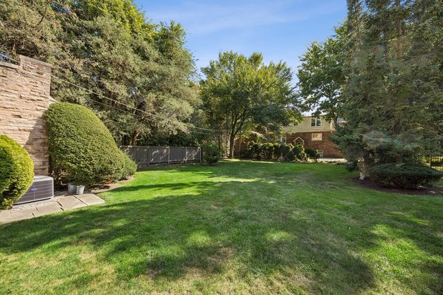241 Southcote Road, Riverside, IL 60546