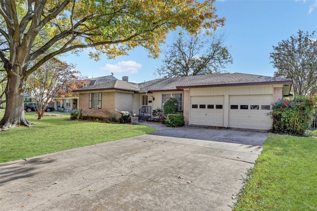 12118 Ridgefair Place, Farmers Branch, TX 75234