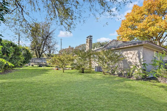 12118 Ridgefair Place, Farmers Branch, TX 75234