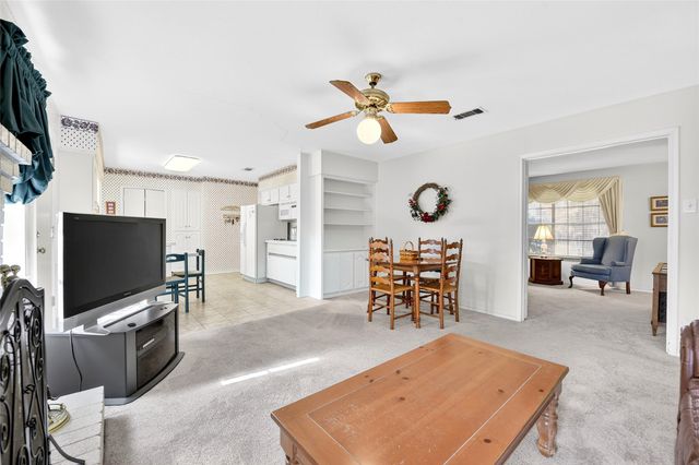 12118 Ridgefair Place, Farmers Branch, TX 75234