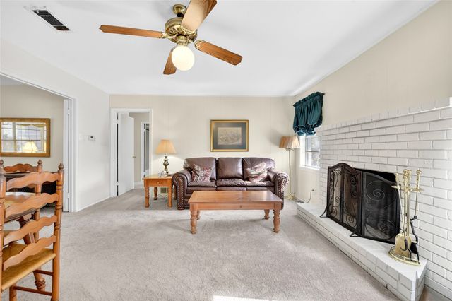 12118 Ridgefair Place, Farmers Branch, TX 75234