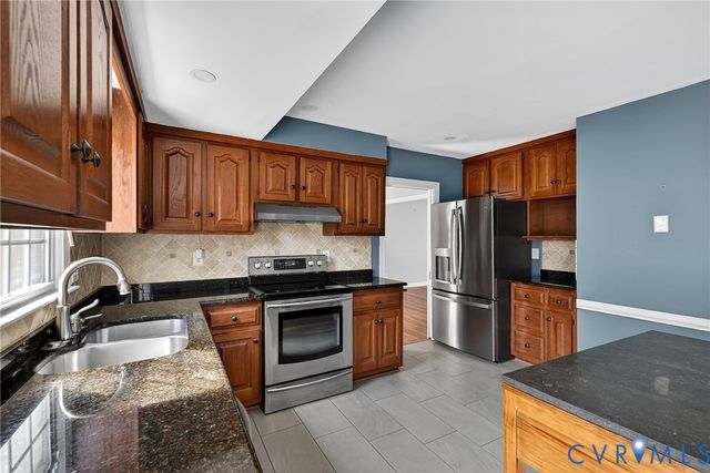 1401 Traway Dr, North Chesterfield, VA 23235